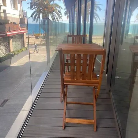 Piso Lujo De La Playa Lloret. * リョレート・デ・マル